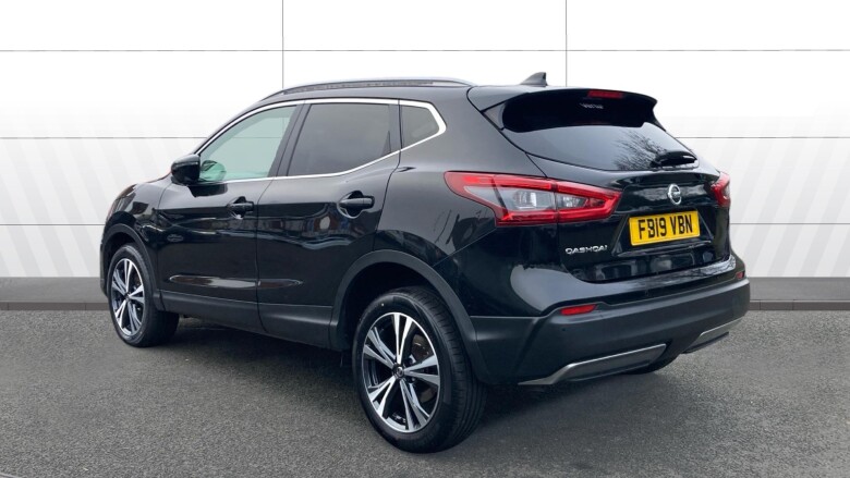 Nissan Qashqai 1.3 DiG-T N-Connecta 5dr Petrol Hatchback